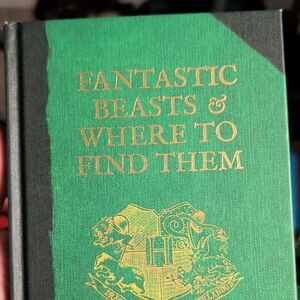 Fantastic Beasts & Where to Find Them - Green and Gold Hardcover